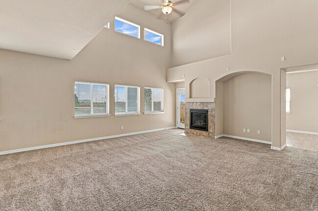 Building Photo - 14384 Alma Point