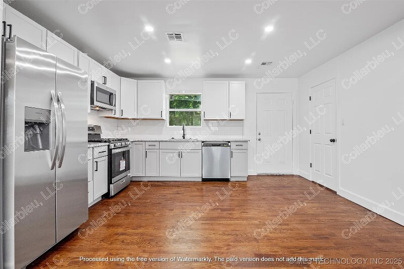 Building Photo - 1804 N Louisville Ave