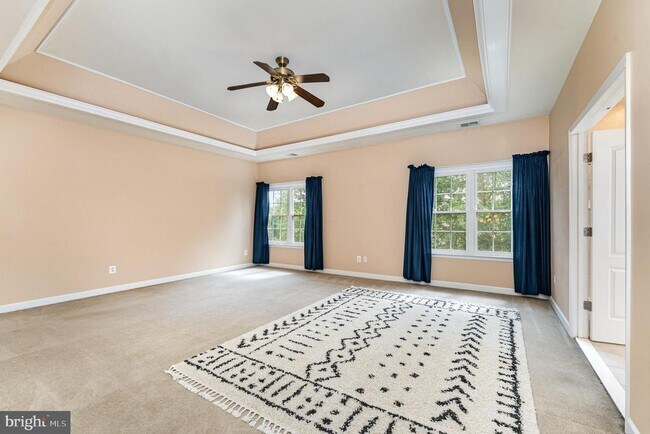 Building Photo - 4203 Talon Dr