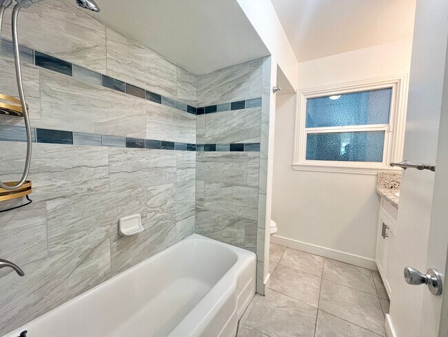 Building Photo - 3301 Rubicon Way