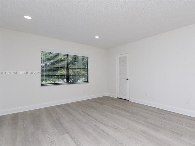 Building Photo - 21559 Cypress Hammock Dr