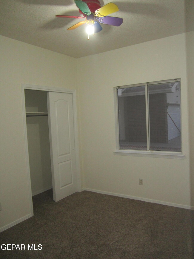 Building Photo - 12521 Tierra Serena Dr