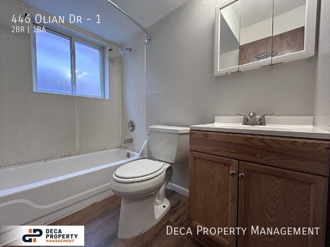 Building Photo - 446 Olian Dr