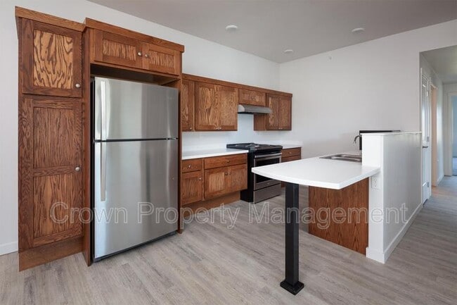 Primary Photo - 207 Sawyer Ln