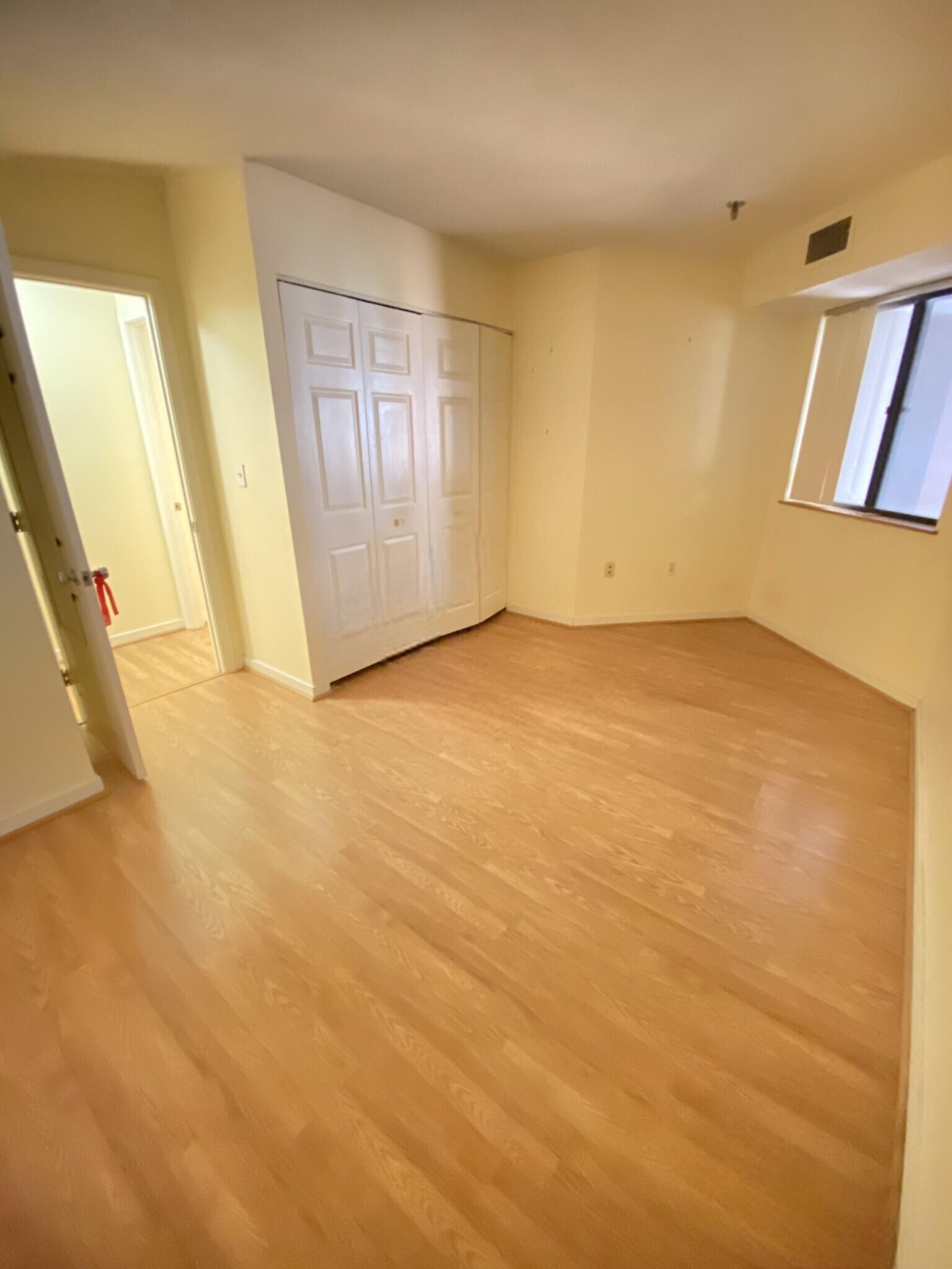 Building Photo - 158 Kelton St