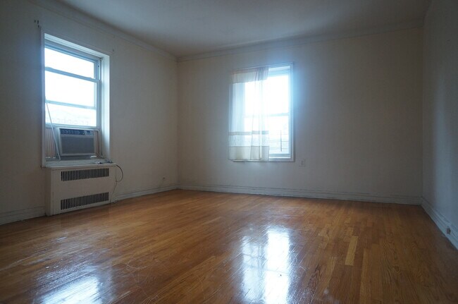 Building Photo - 430 Ocean Pkwy