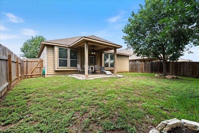 Building Photo - 642 Irvin Dr