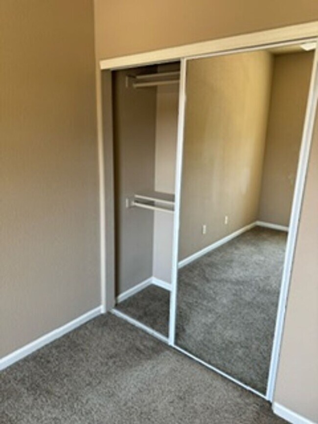 Building Photo - 1825 Resistol Dr