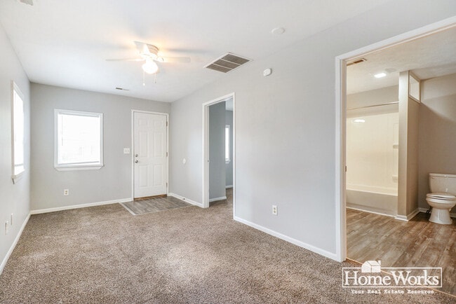 Building Photo - Cozy One-Story Home with 2 Bedrooms in River Park