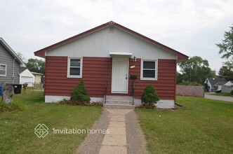 Building Photo - 5901 2nd St NE