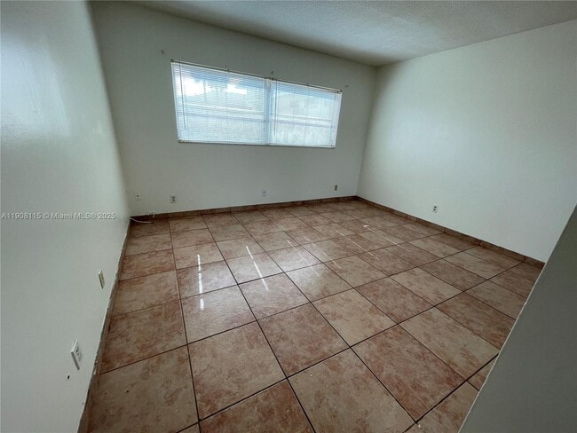 Building Photo - 4200 NW 3rd Ct