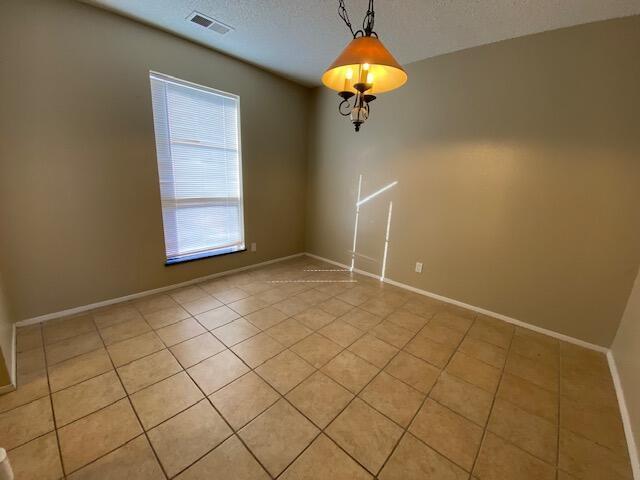 Building Photo - 500 Western Dr