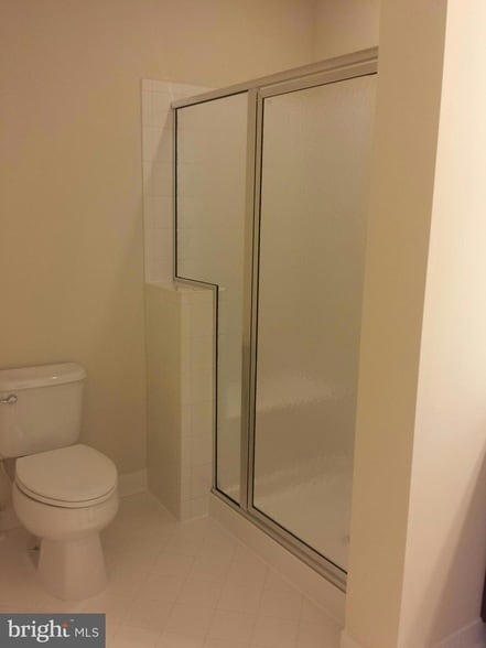 Building Photo - 6041 Maple Hill Rd