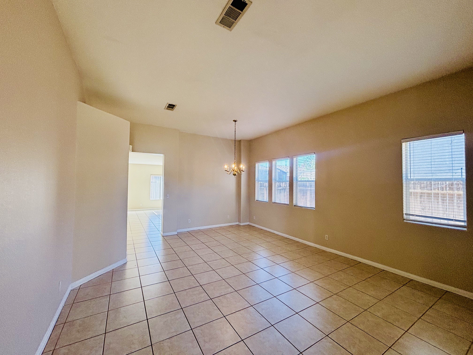 Building Photo - 42309 Portland Ln
