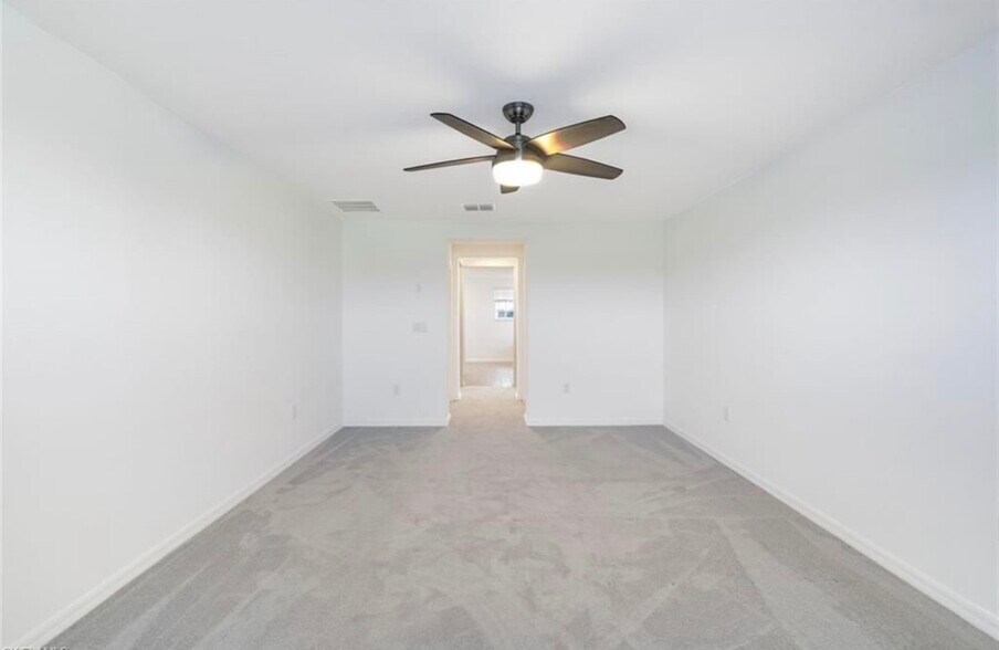 Master bedroom - 2340 Feather Brook Ln