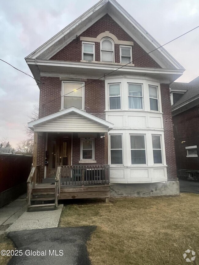 Building Photo - 126 Western Ave