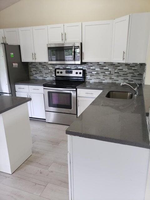 Building Photo - 8438 Dynasty Dr