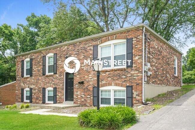 Primary Photo - 4 Bedroom Pet-Friendly Home in LOUISVILLE,...