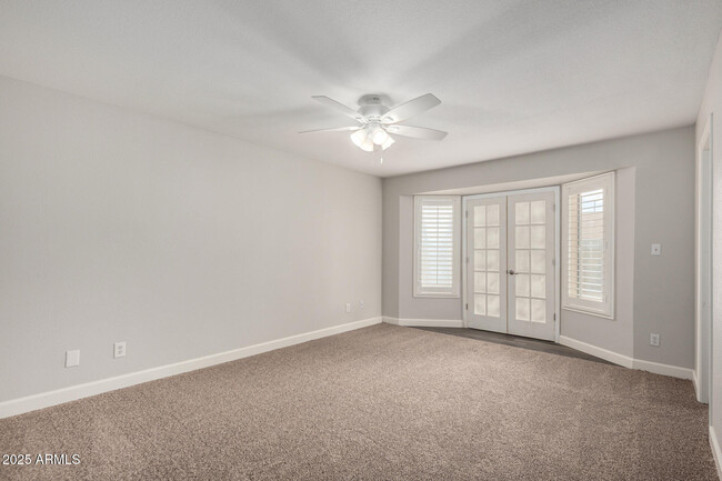 Building Photo - 421 E San Angelo Ave