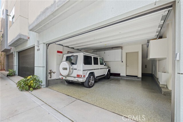 Building Photo - 1530 Greenwich Way