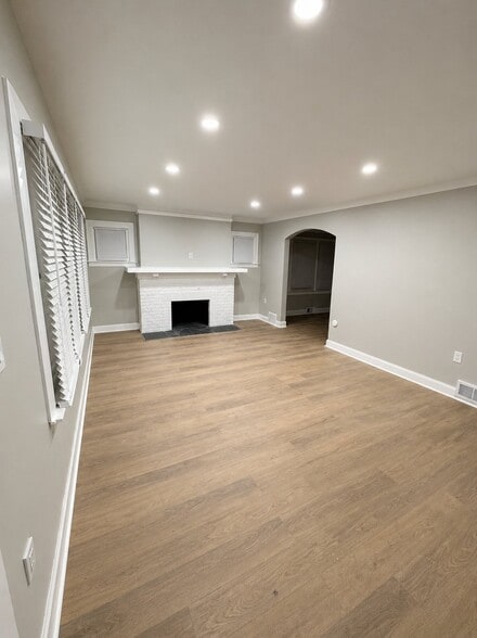 Building Photo - 14669 Rutherford St