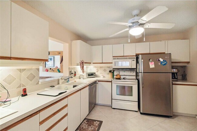 Building Photo - 5624 Ashton Lake Dr
