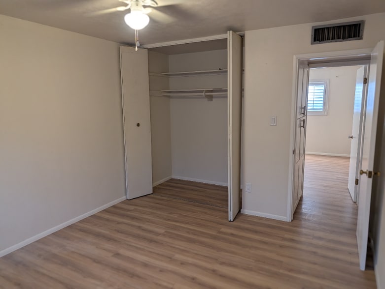 Building Photo - 7314 E Sheridan St