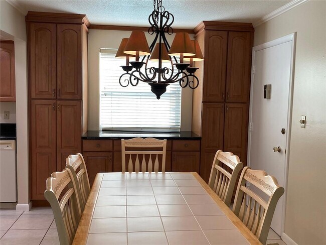 Building Photo - 1500 Gay Rd