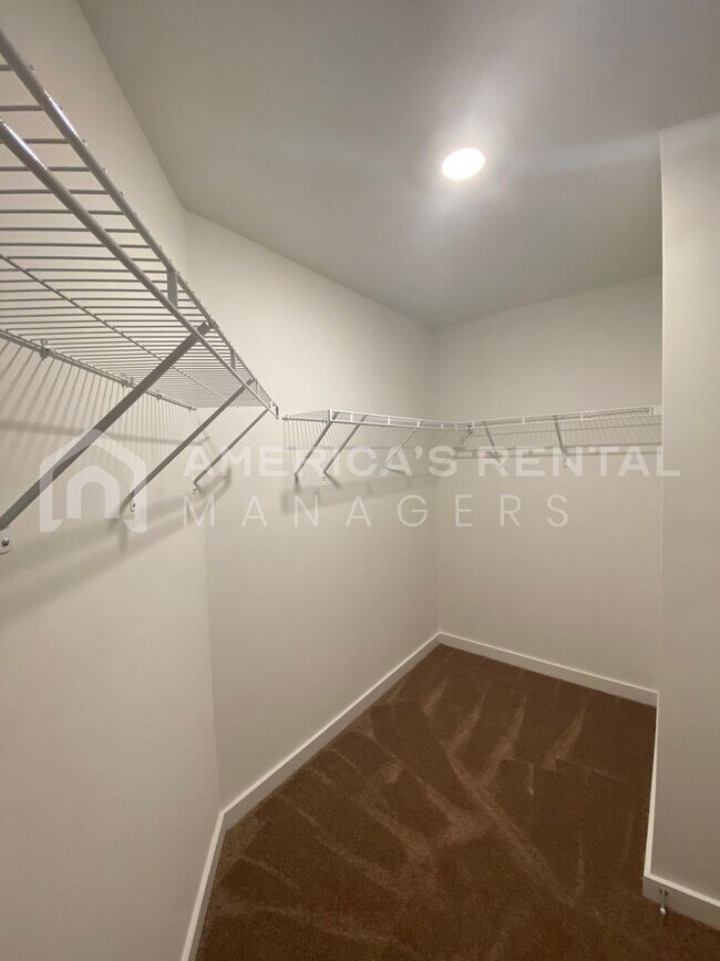Building Photo - Home for Rent in Calera, AL!!! AVAILABLE NOW!