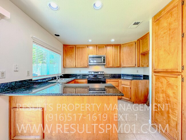 Building Photo - Beautiful upgraded Rocklin 3 Bedroom