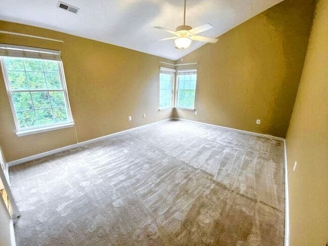 Building Photo - 10104 Terrace Ct
