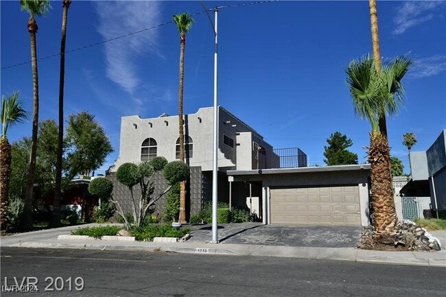 Building Photo - 1716 Cochran St