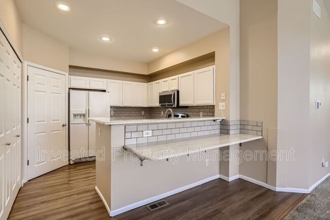 Building Photo - 9094 W Phillips Dr
