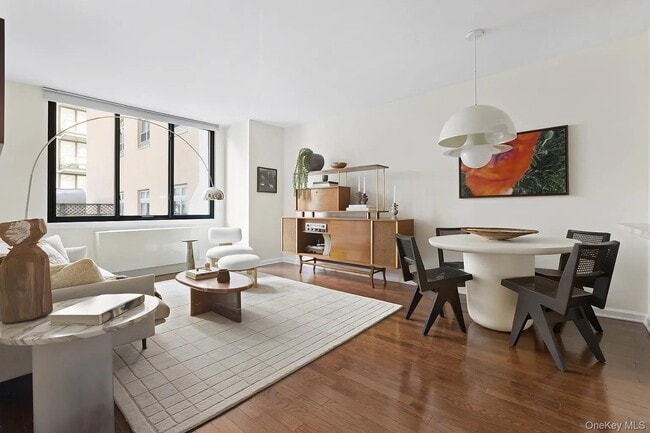 Building Photo - 199 Bowery