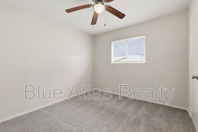 Building Photo - 5055 Virgil St