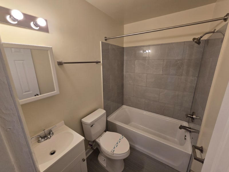 Building Photo - 1814 Williamsburg Rd