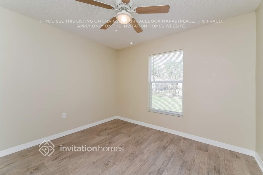 Building Photo - 106 Quiet Oak Ct