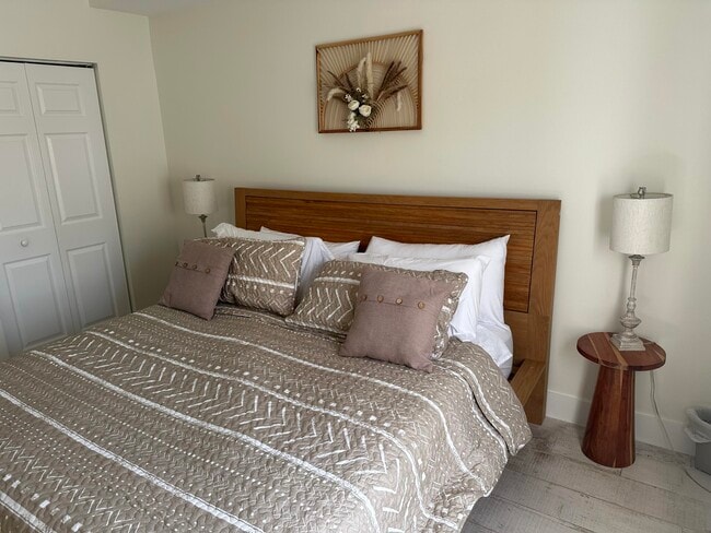 Building Photo - 1302 Tuscany Way