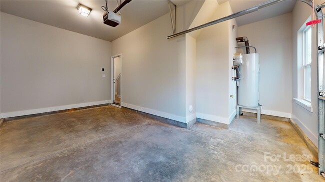 Building Photo - 4108 Salient St