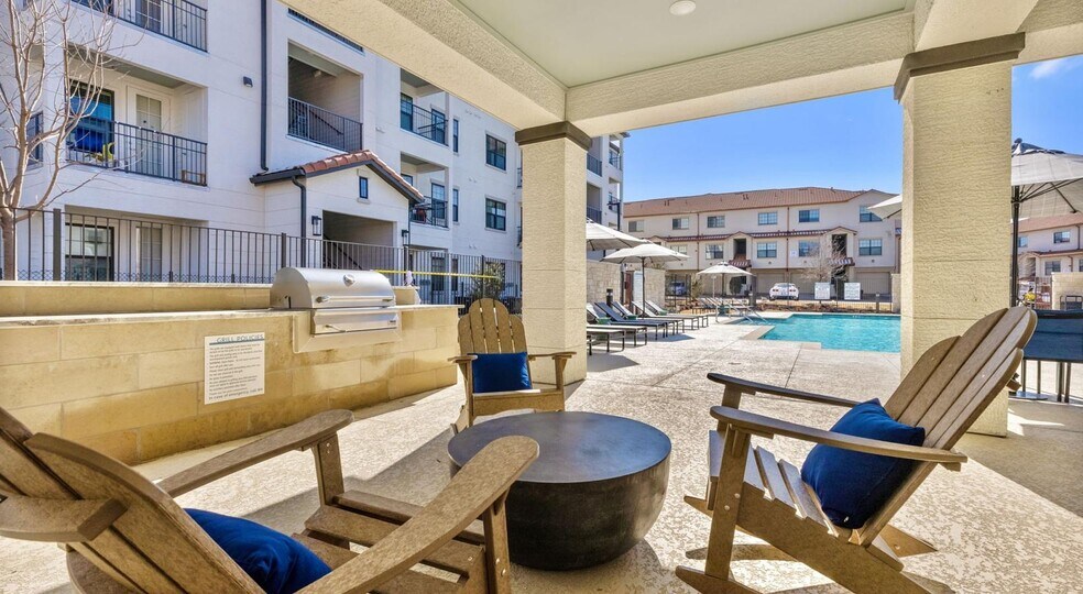 Building Photo - 3232 N Garland Ave