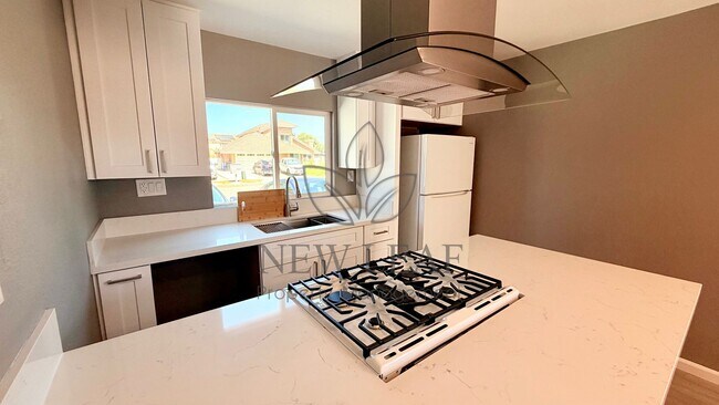 Building Photo - 17017 Holguin Ct