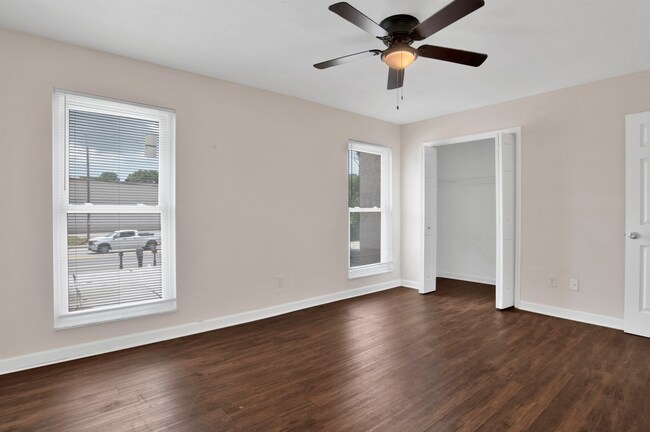 Building Photo - 8140 Lillian Hwy