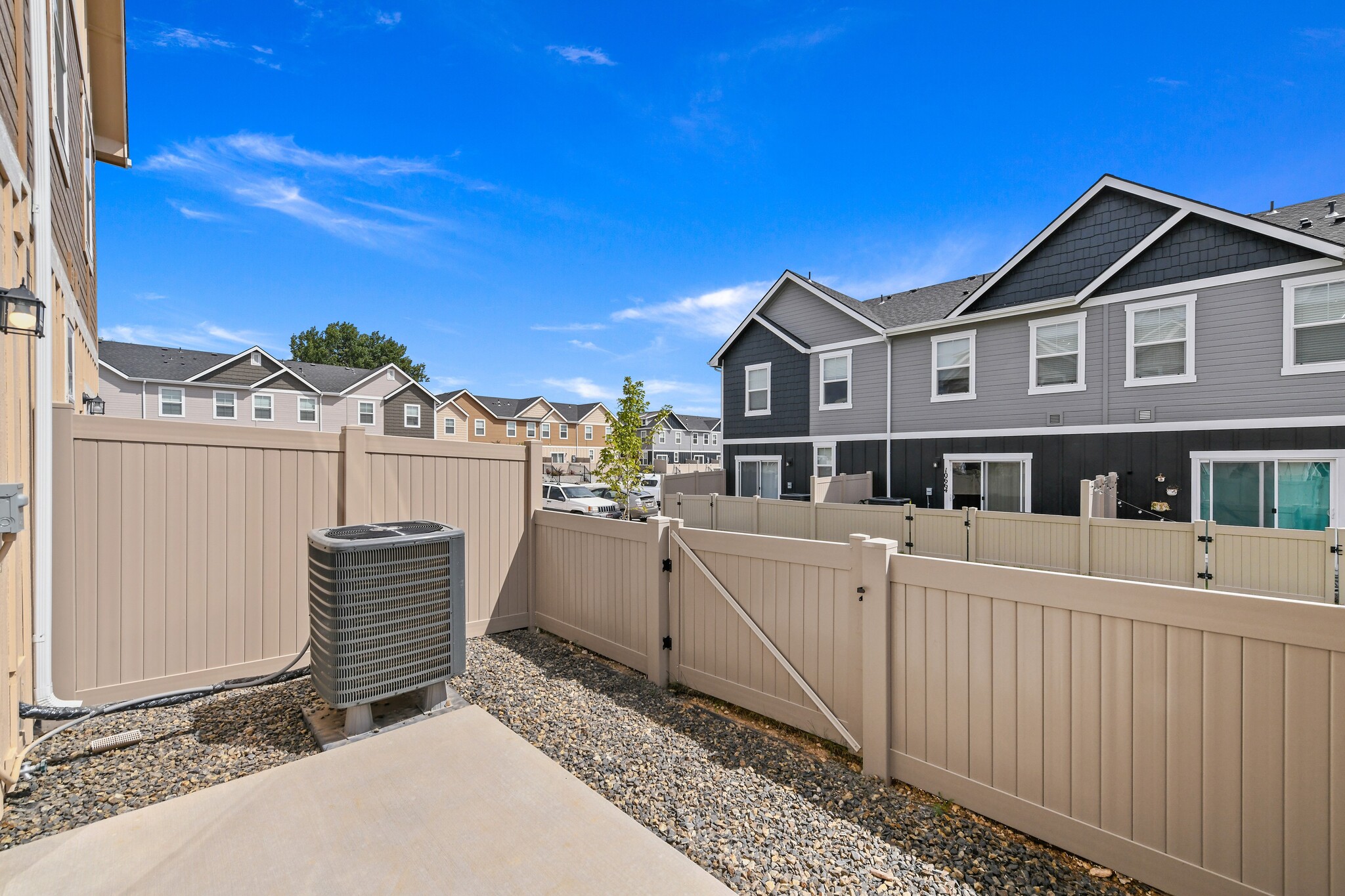 Building Photo - 10717 W Brownstone Ln