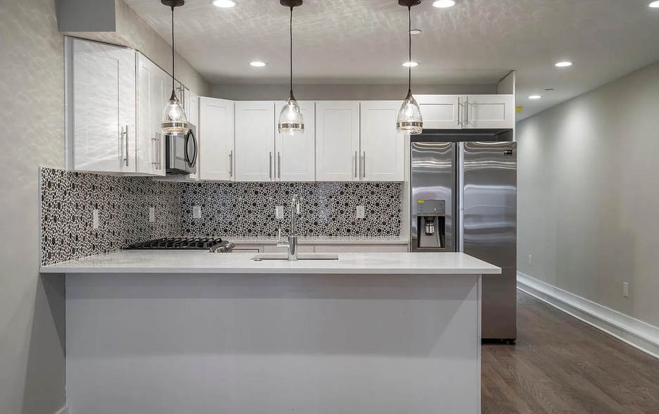 Kitchen Island - 762 S 15th St