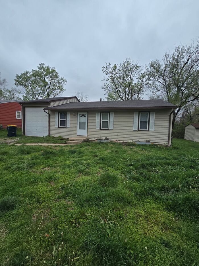 Building Photo - 5134 N Corrington Ave