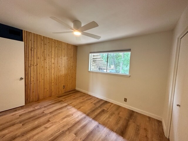 Building Photo - 1304 Mariposa Dr