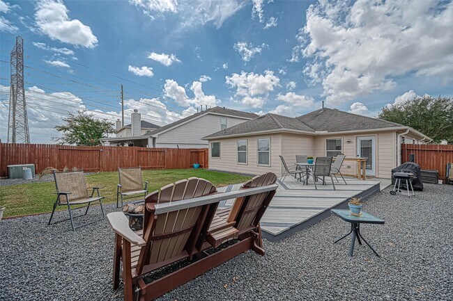 Building Photo - 22210 Bellow Glen Dr