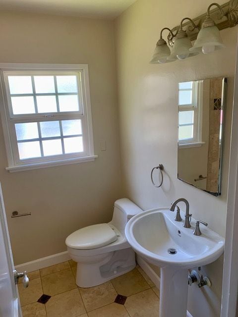 Building Photo - 2026 Petaluma Ave