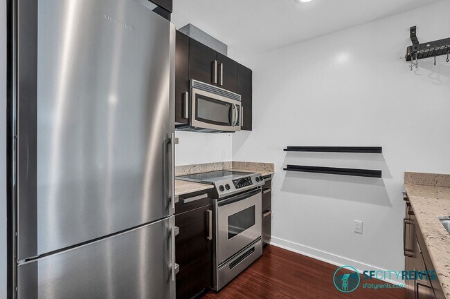 Building Photo - Hayes Valley: 1 Bed + Den @ The Hayes w/ Parking Included, Gym & Shared Roof Deck