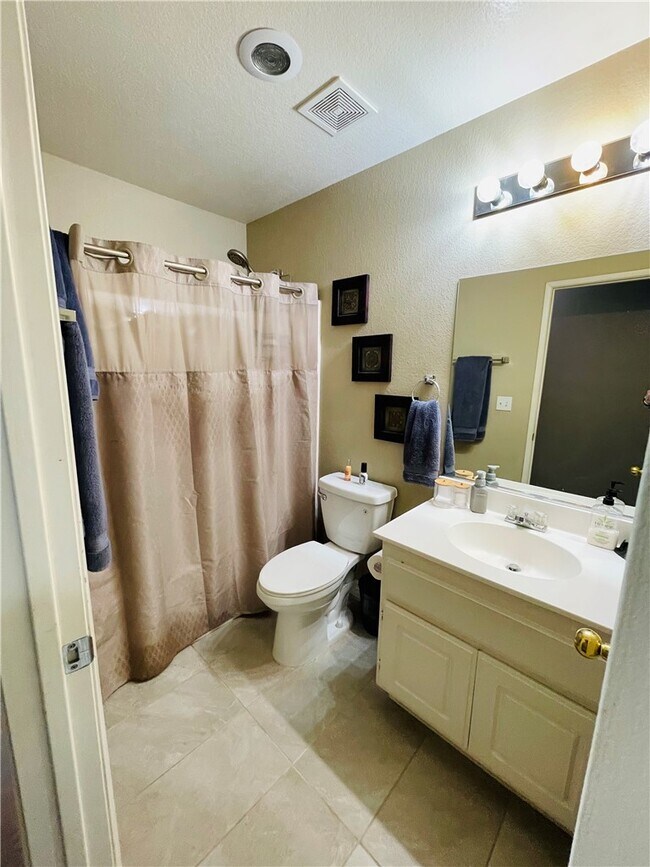 Building Photo - 27613 Vanilla Ct